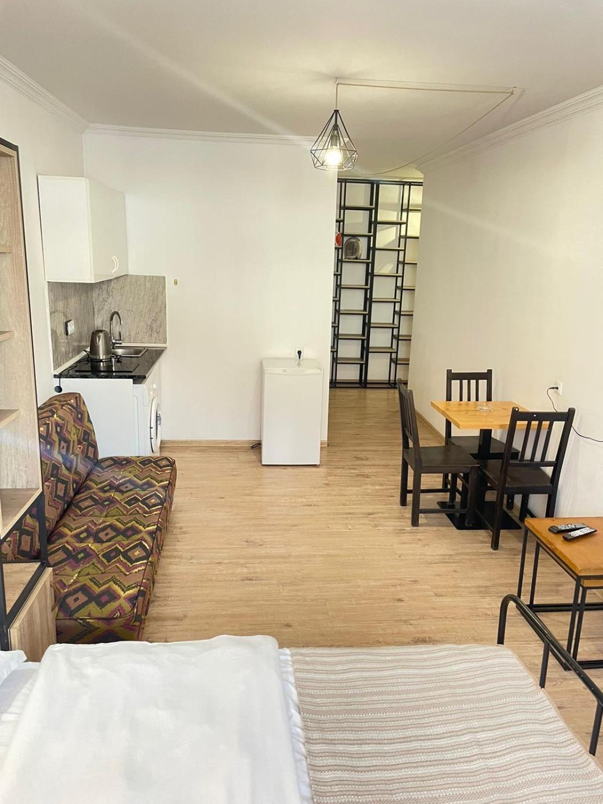 Mgzavrebi Apartment In Bakuriani Kültér fotó