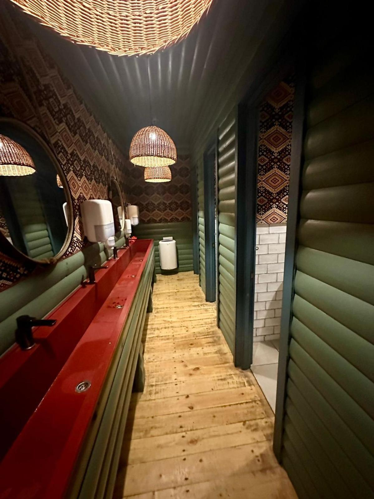 Mgzavrebi Apartment In Bakuriani Kültér fotó