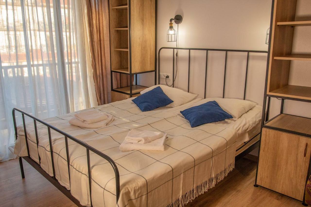 Mgzavrebi Apartment In Bakuriani Kültér fotó